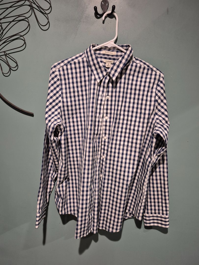 L.L.Bean Medium Plaid Blue/White Long Sleeve Button Down Shirt
