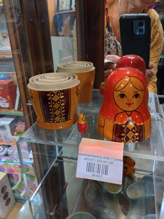 Matryoshka/Nesting dolls (7)vintage
