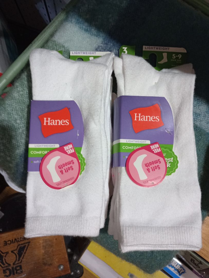 Hanes 3pk Crew sock NWT