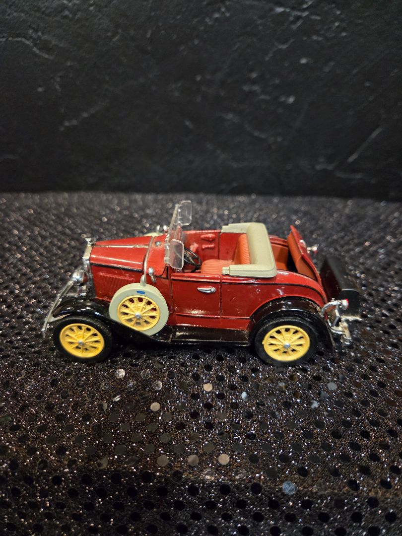 National Motor Museum 1931 Ford Model A convertible Toy Diecast car