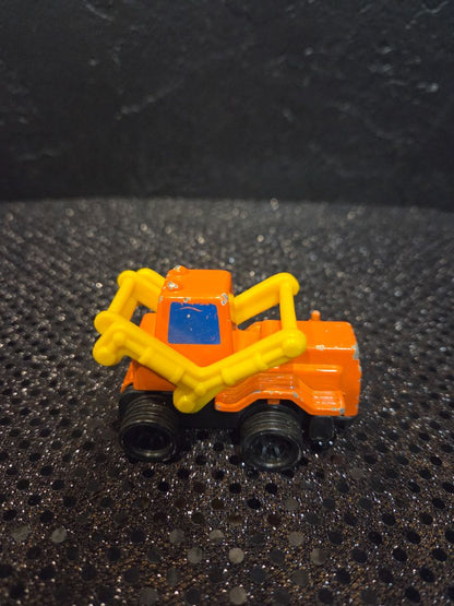 Vintage 1979 Mattel First Wheels Orange Die-cast Forklift missing front piece