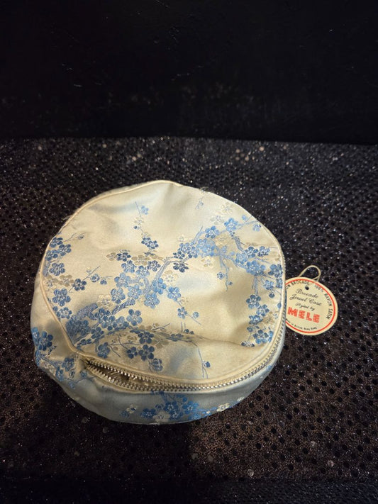 Vintage White and Blue Flower silk Jewelry Holder