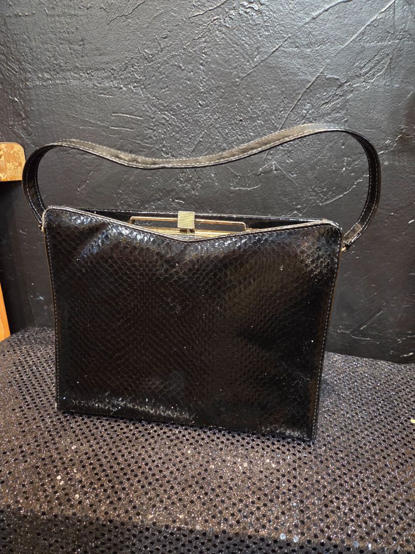 Vintage Black Life Stride Handbag