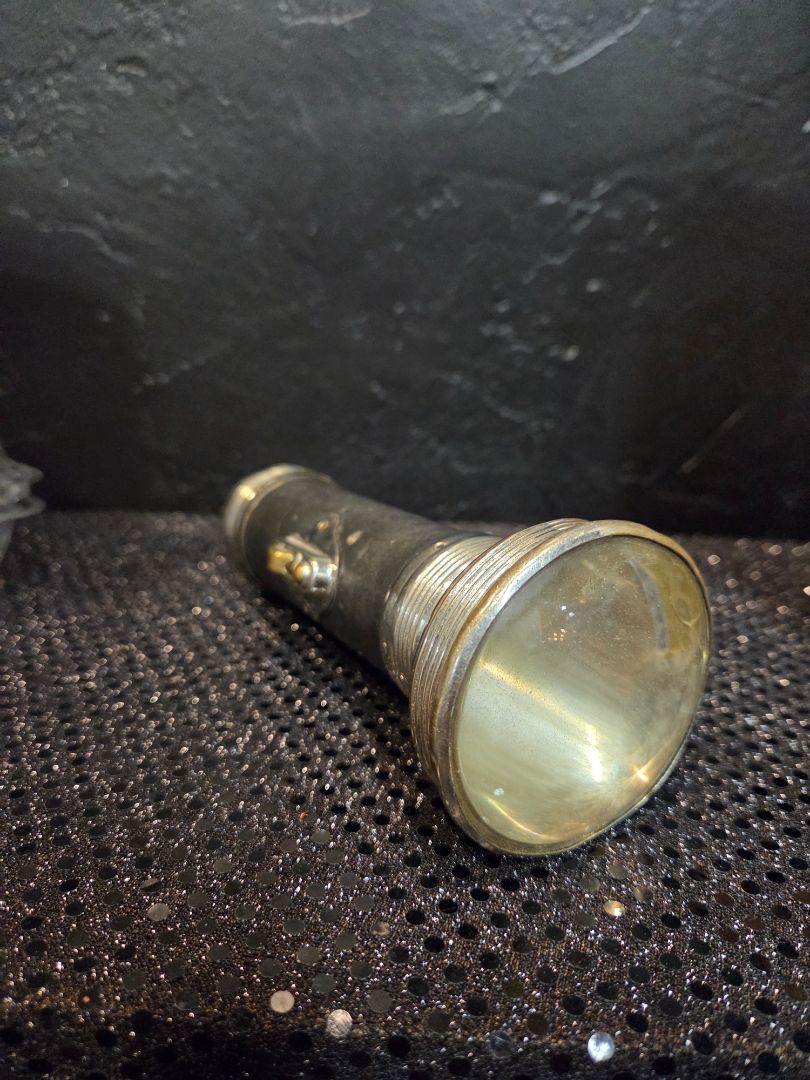 Vintage Eveready Daylo Flashlight