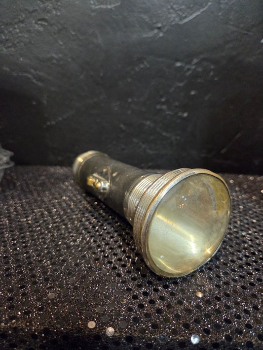 Vintage Eveready Daylo Flashlight
