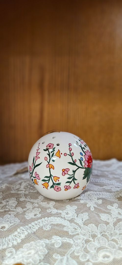Pomador Flowered Ball LR