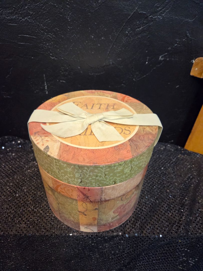 Decorative Hat box small
