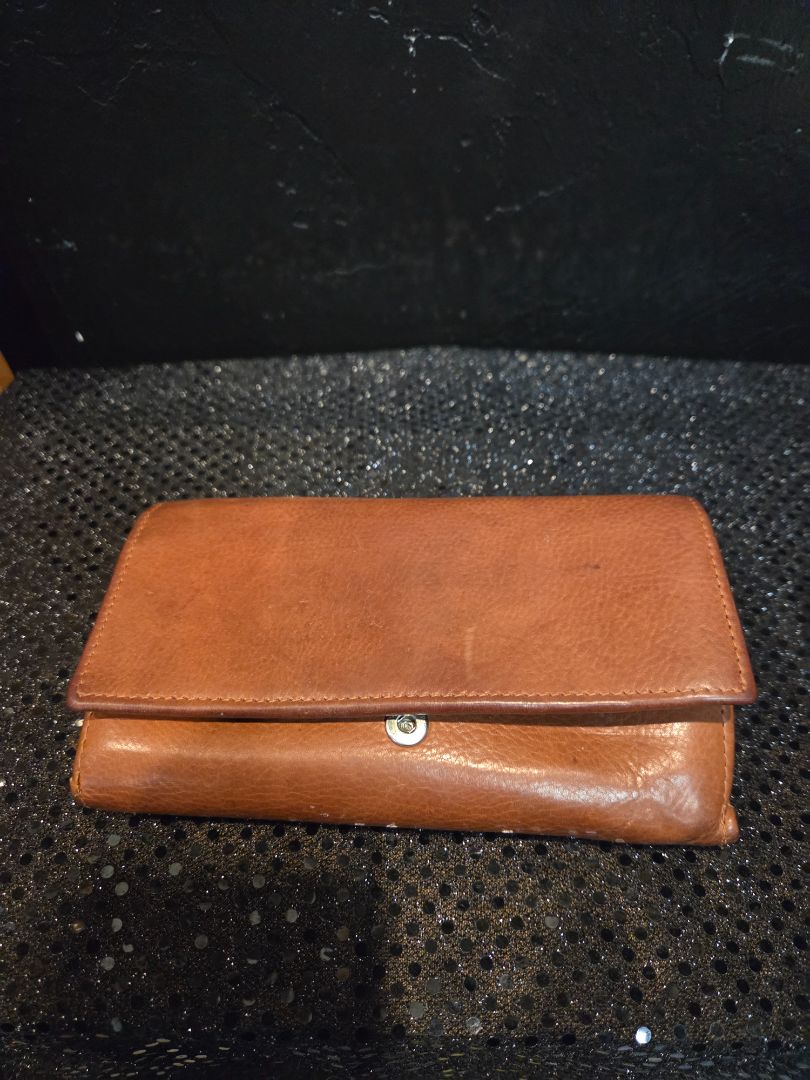 Paul and Taylor Leather Brown Wallet