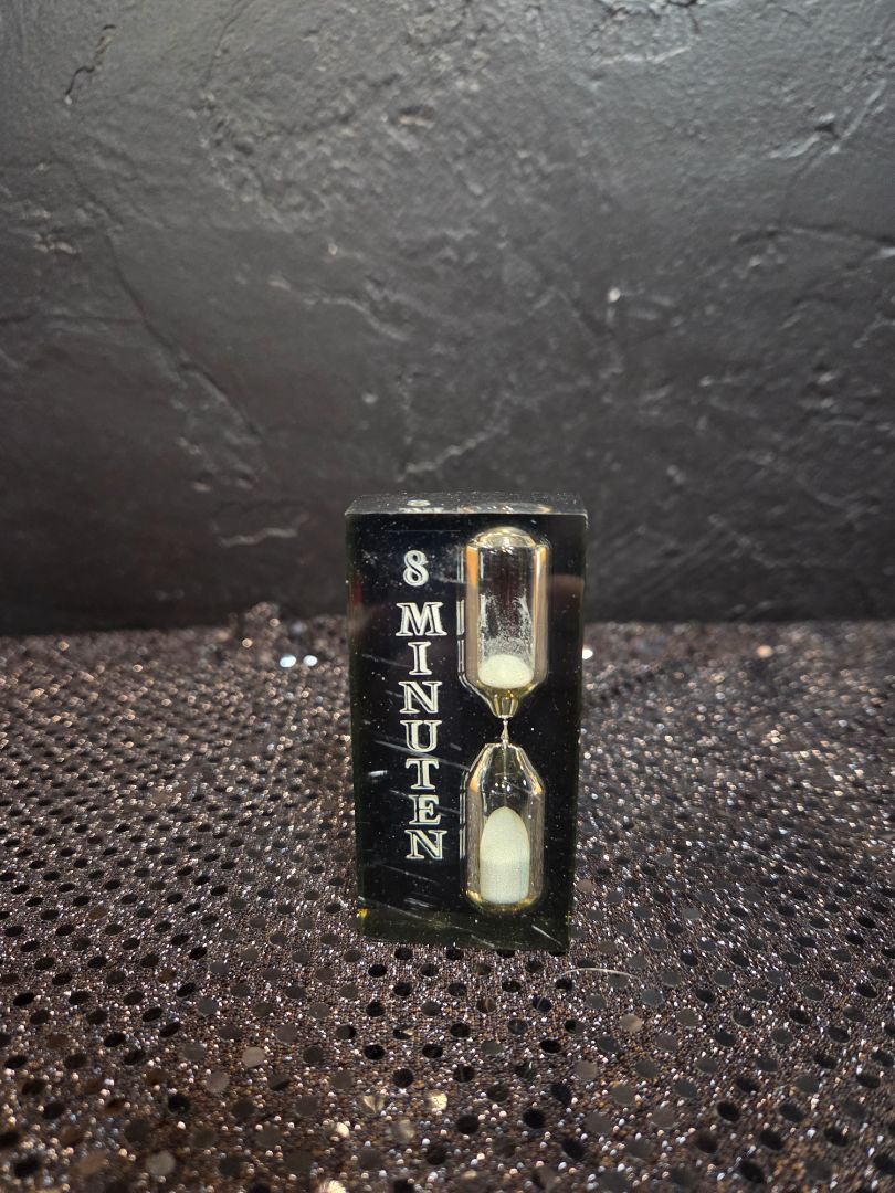 Vintage 8 Minute Sand Timer