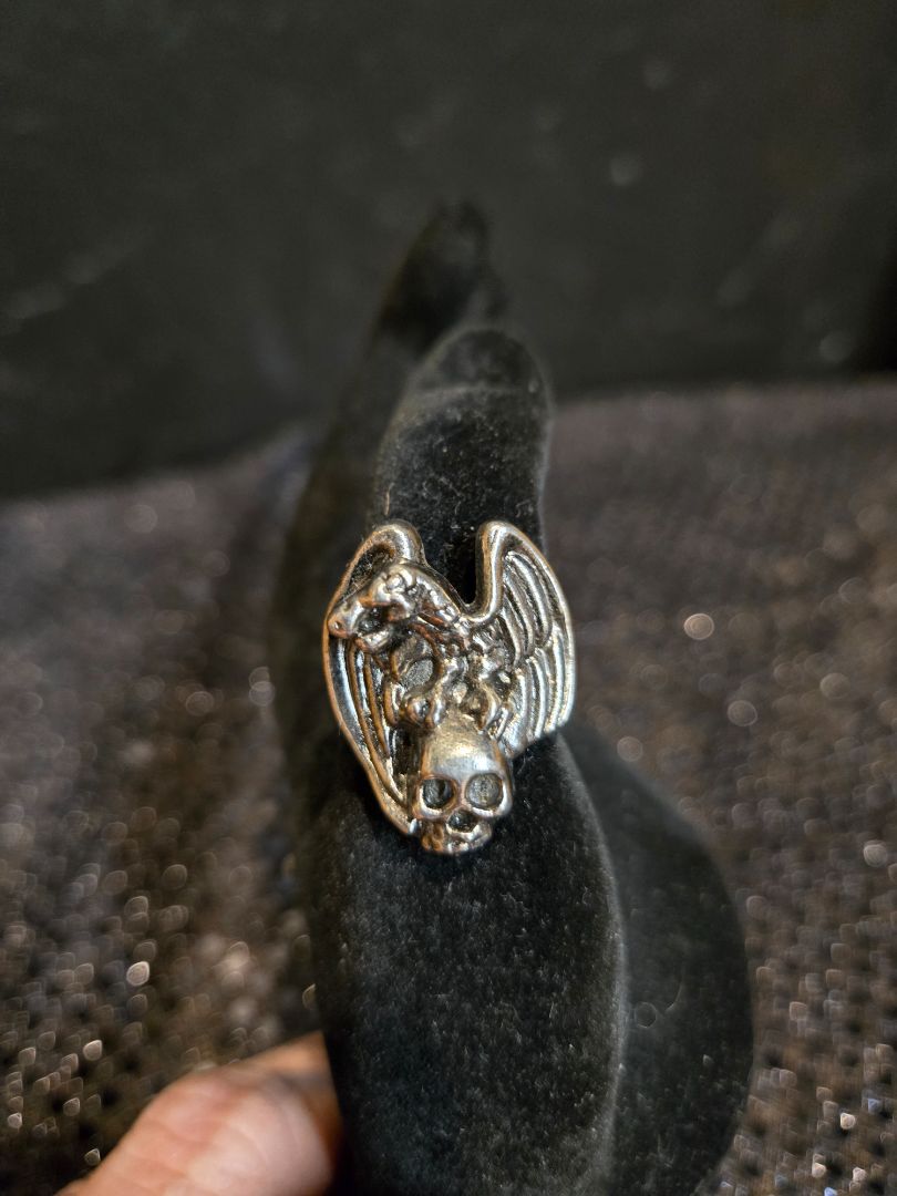 Wht bronze  Bikers eagle and skull wht bronze