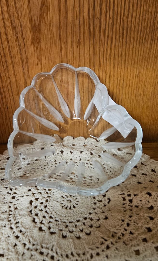 Mikasa Heart candy dish  LR