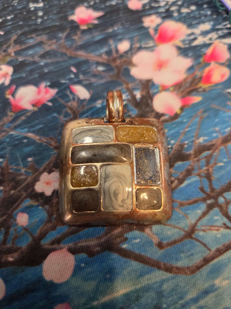 KC Pendant