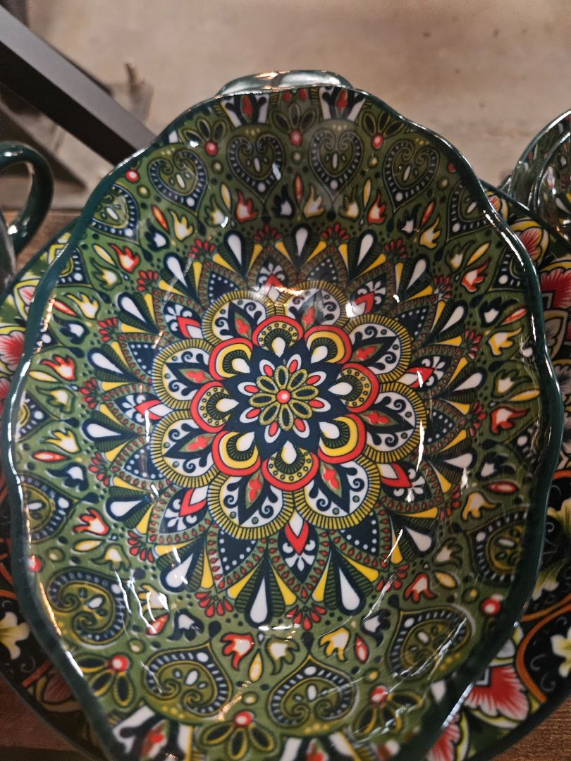 Green Vancasso Porcelain Oval bowl, Medium