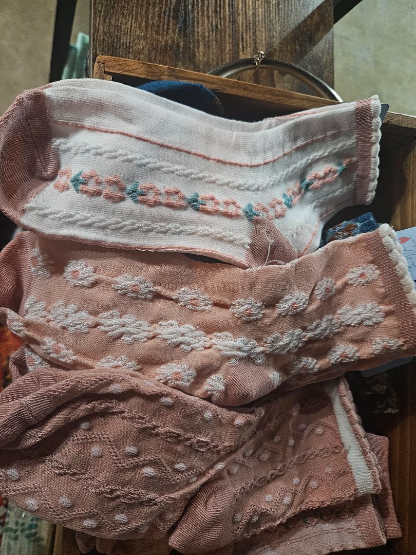 Varies  Lace socks, Small