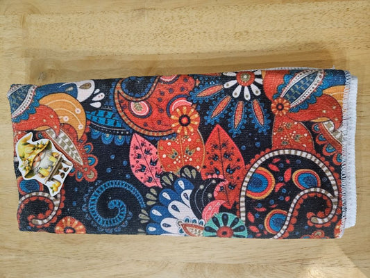 Bright Paisleys Microfiber towels Intricate design