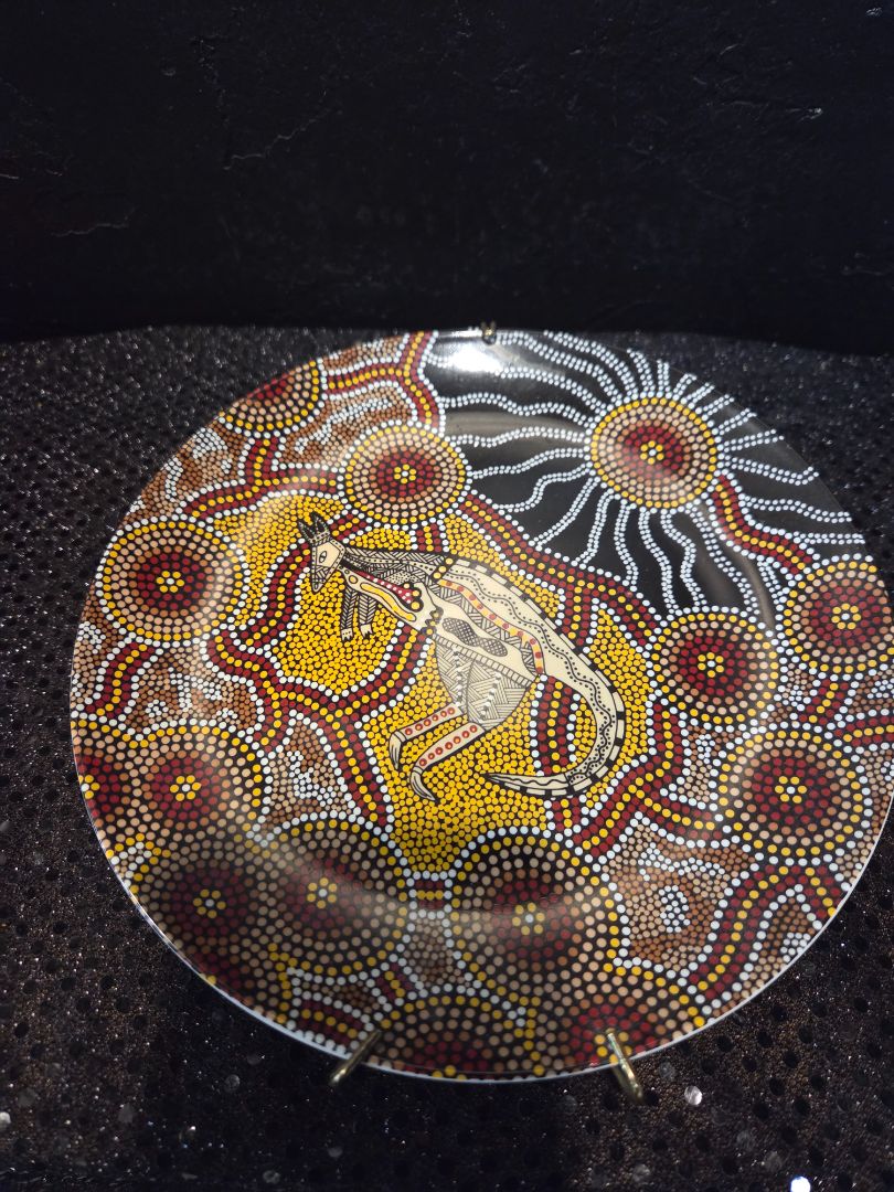 Bunabiri Aboriginal Art Plate Kangaroo