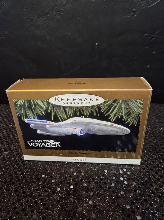 Hallmark Keepsake Star Trek U.S.S. Voyager Starship