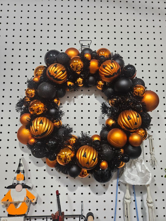 Halloween Holiday wreath