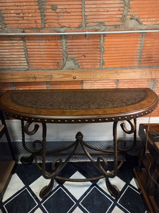 Ashley Furniture Signature Design Rafferty Sofa Table