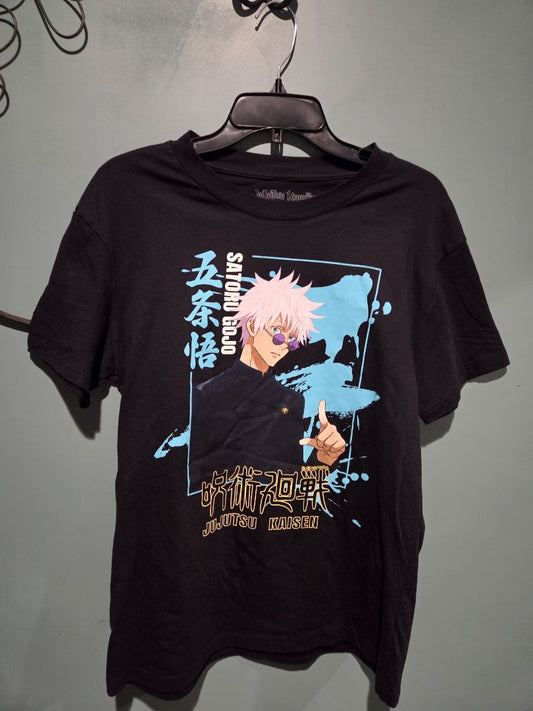 Jujutsu Kaisen Satoru Gojo t-shirt size medium