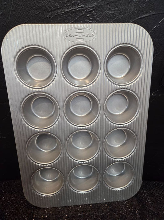 USA Pan 12- Cup Standard Muffin Pan