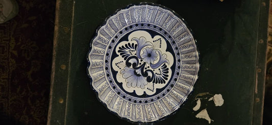 Vintage Talevera plate