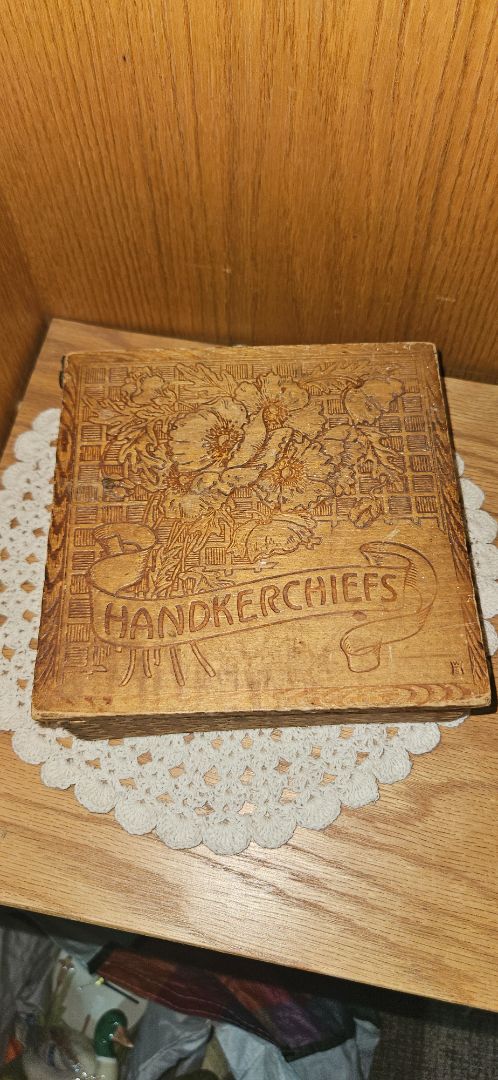 Handkerchief Box