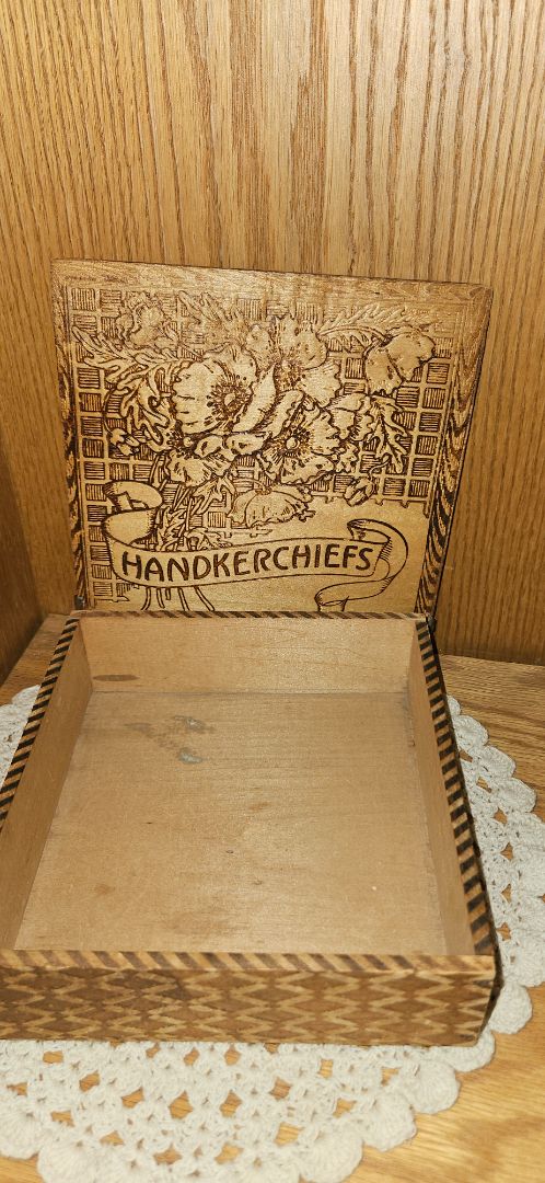 Handkerchief Box