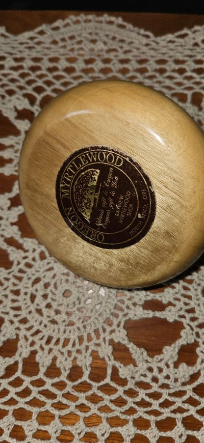 Vintage nutdish