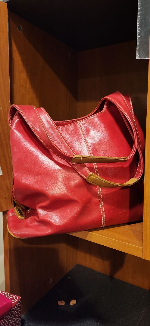 Red Nine west Red leather purse