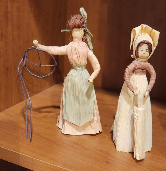 Cornhusk dolls