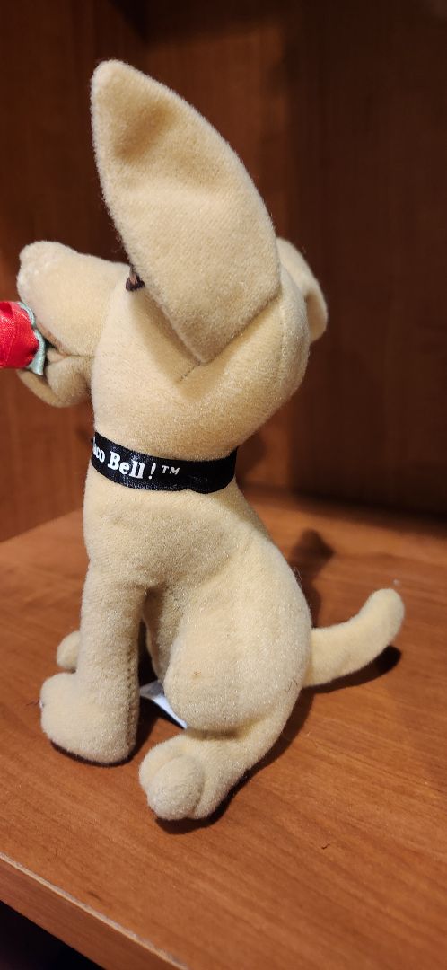 tan Applause Yo Quiero Taco Bell stuffed dog