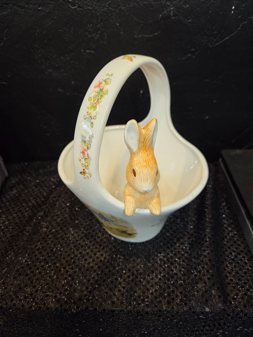 Vintage 1998 Teleflora Peter Rabbit In Basket Beatrix Potter