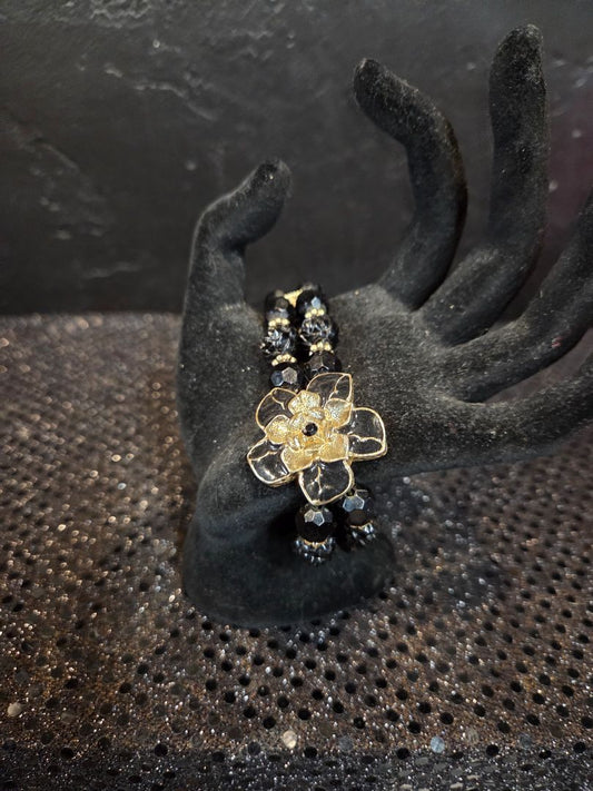 Vintage Stretch Bracelet Black and Gold toned flowers