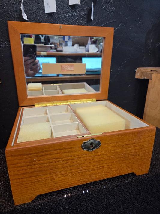 Wooden Jewelry Box w/Mirror and felt lined 13x10x6