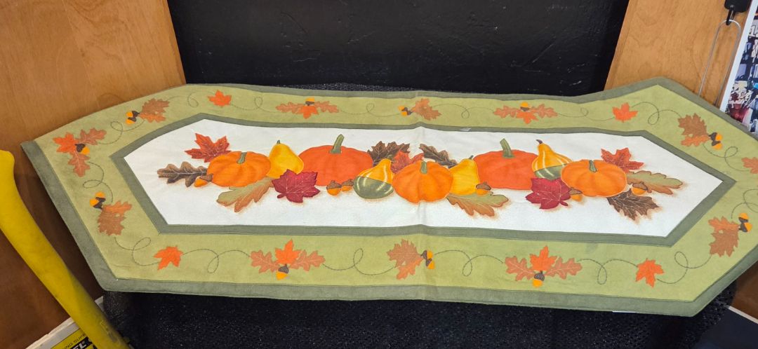 Fall/Autumn Thanksgiving Table Runner