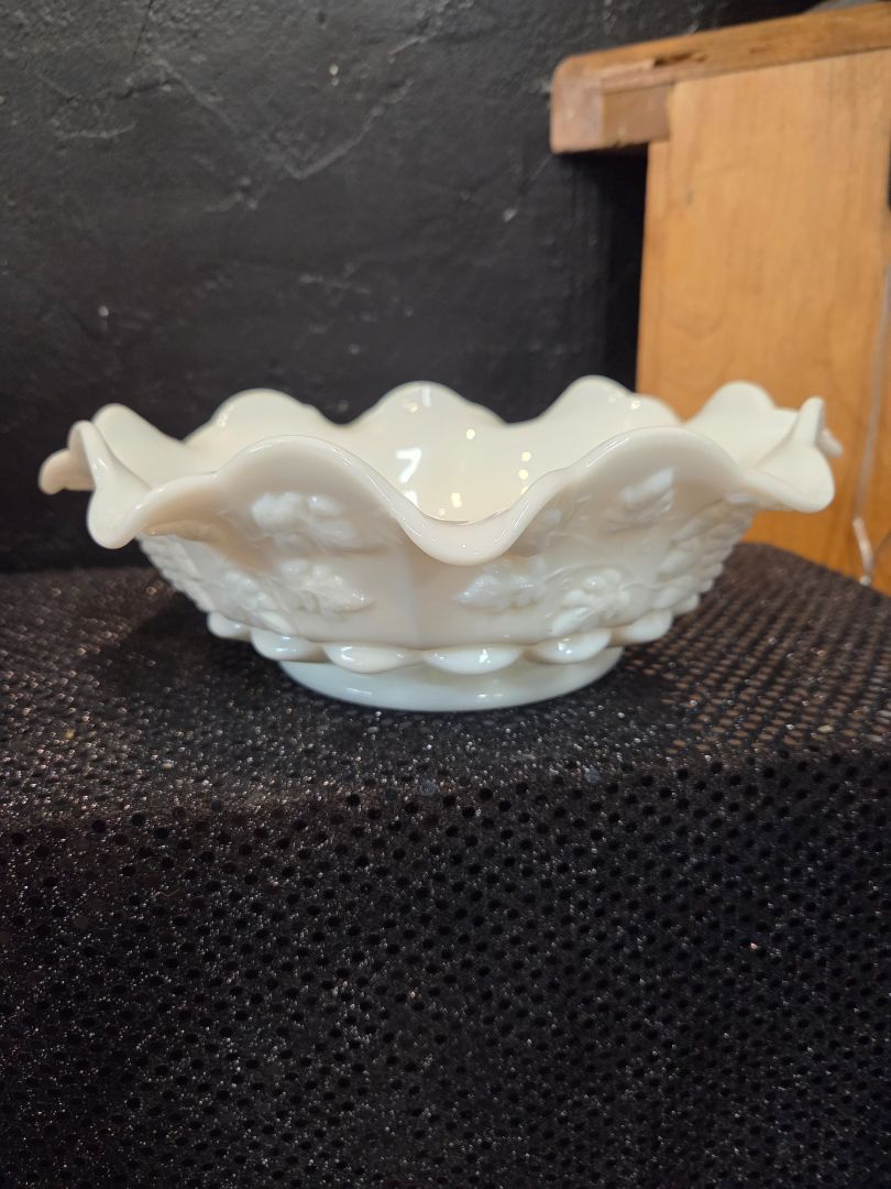 Vintage White Glass Westmoreland Large Fruit Bowl