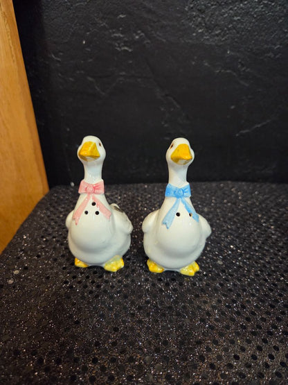 Vintage Porcelain Salt and Pepper Shakers Geese Design