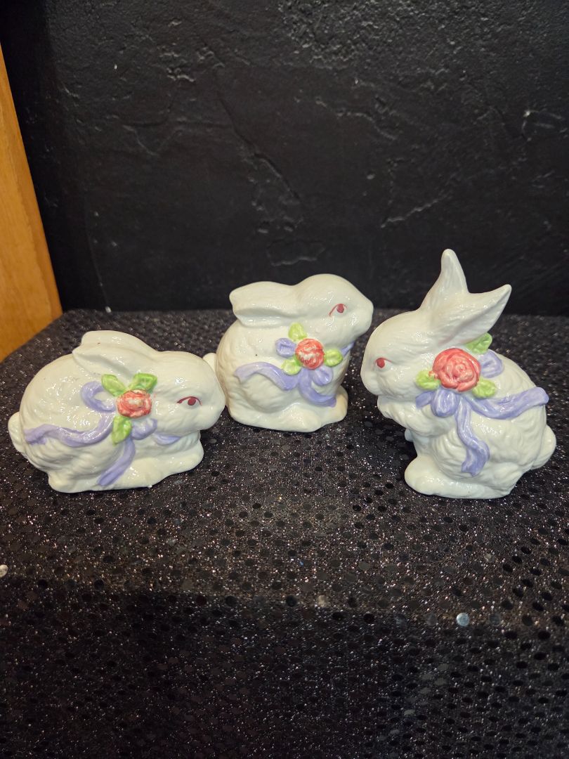 Vintage Porcelain Rabbit Figurines 3 adorable Bunnies