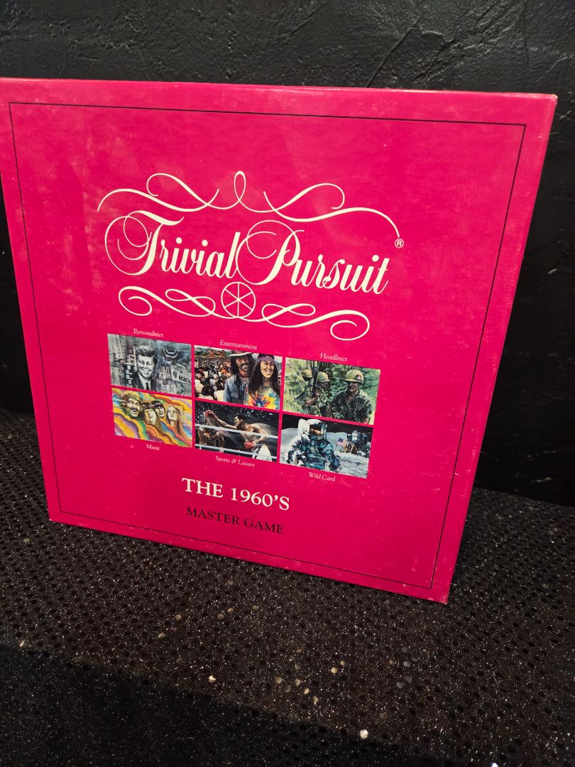Vintage Trivial Pursuit: The 1960's Master game