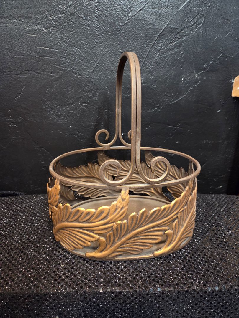 Metal Copper Round Basket with Handle