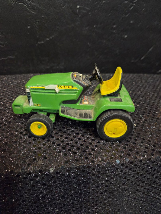Vintage 1:16 ERTL John Deere 345