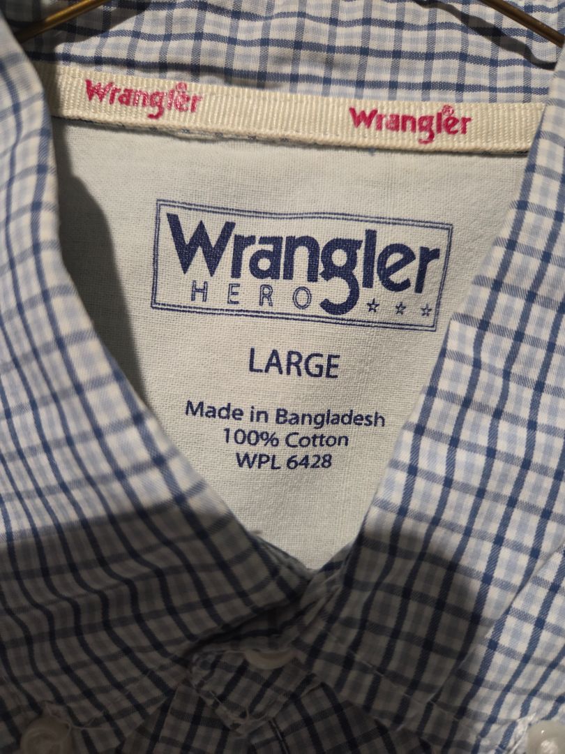 Wrangler Short Sleeve Button up Shirt 100% Cotton (sz L)