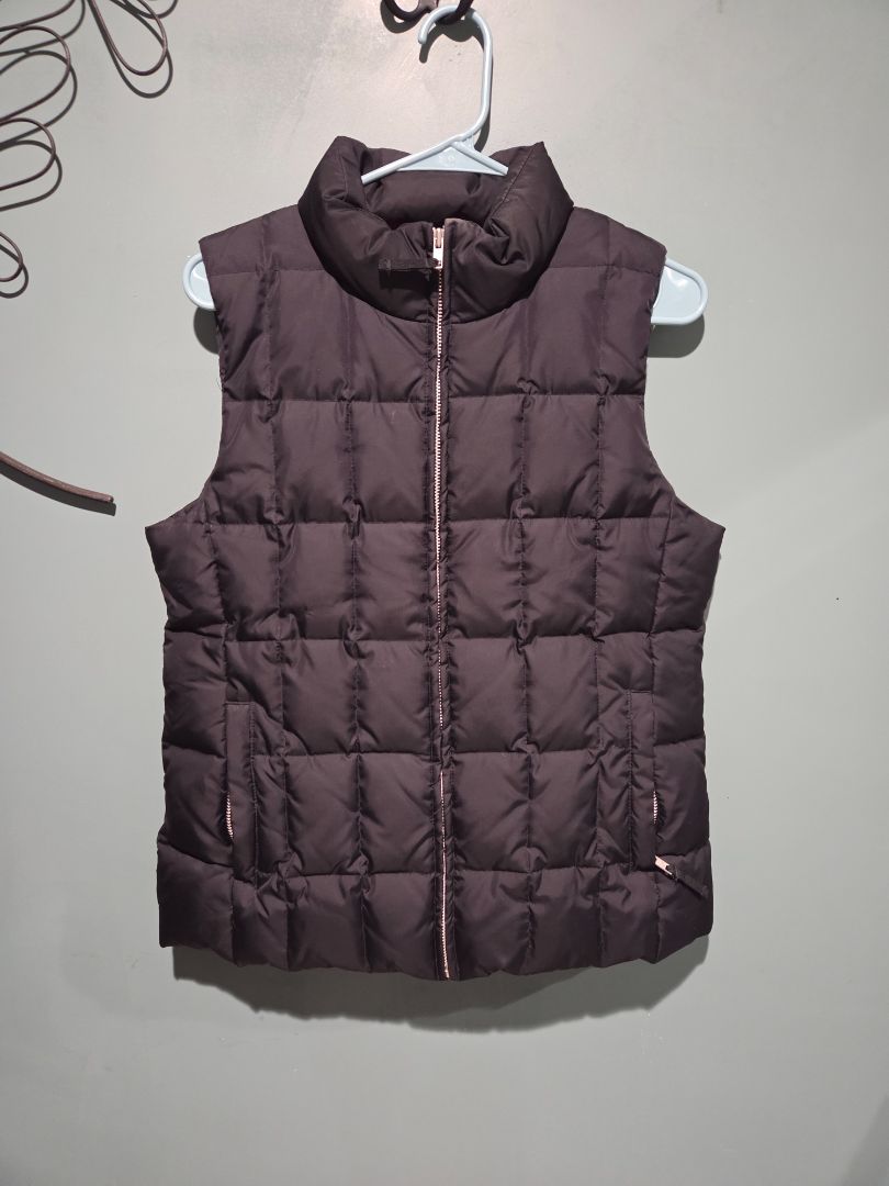 Gap Puffer Jacket  Black/Red (sz M)