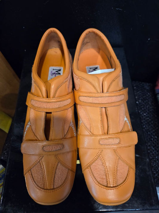 Maggie Sweet Orange Shoes (sz 7)