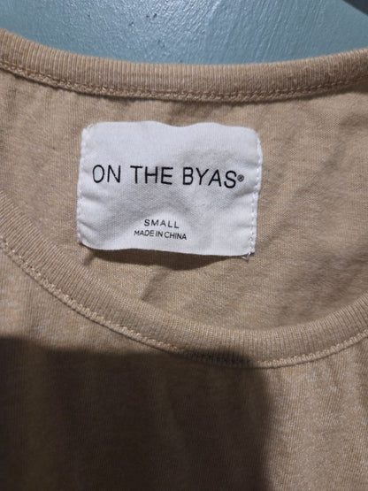 On The Byas Sleeveless Shirt (sz S)