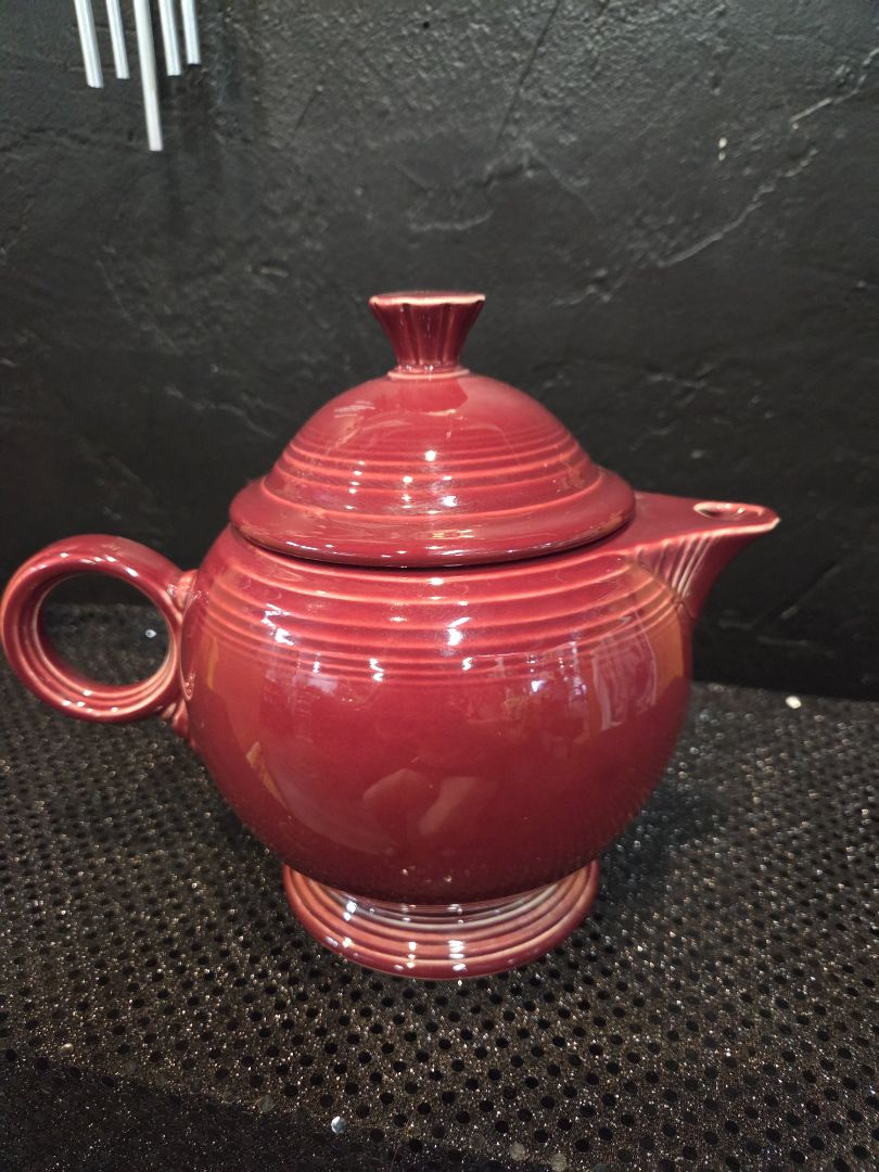 Vintage Fiesta Homer Laughlin Cinnabar Maroon Tea Pot