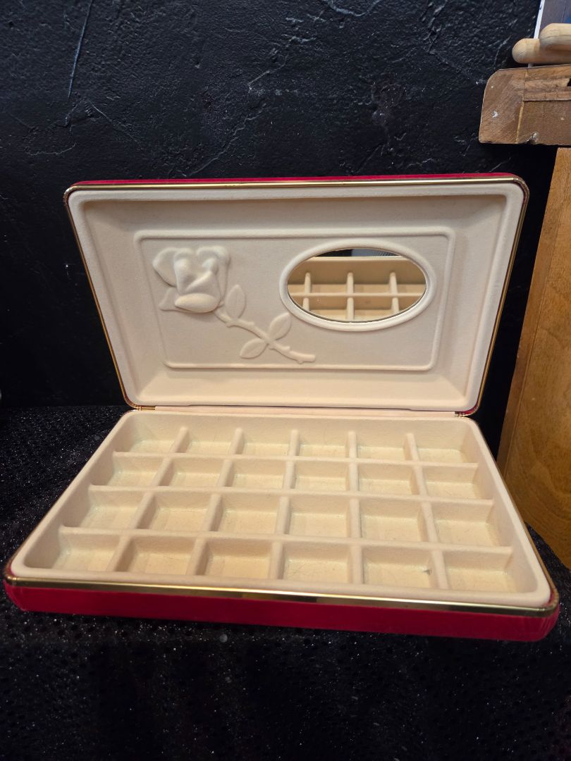 Vintage Jewelry Case Red Velvet