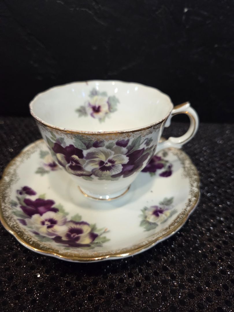 Vintage Japan Teacup and Saucer Pansy Laced Brushed Gold rim
