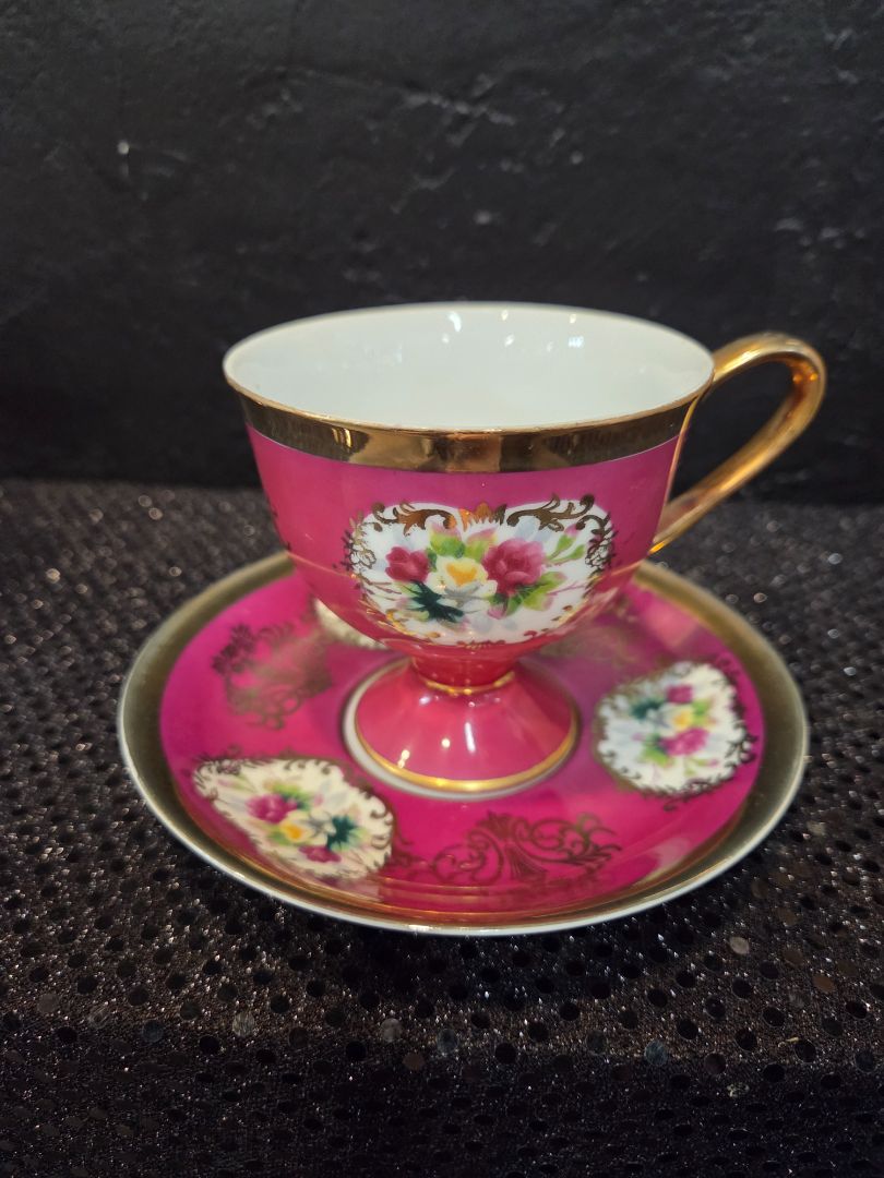 Japanese Shafford Hand Painted Pedestal Pink Teacup and Saucer Roses